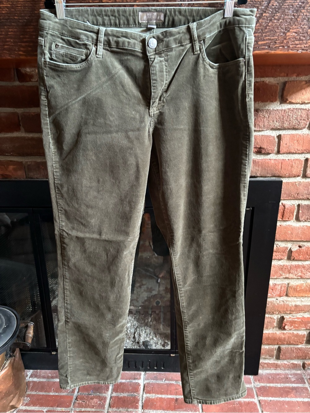 KUT from the Kloth Fine Wale Corduroy Straight Leg Pants